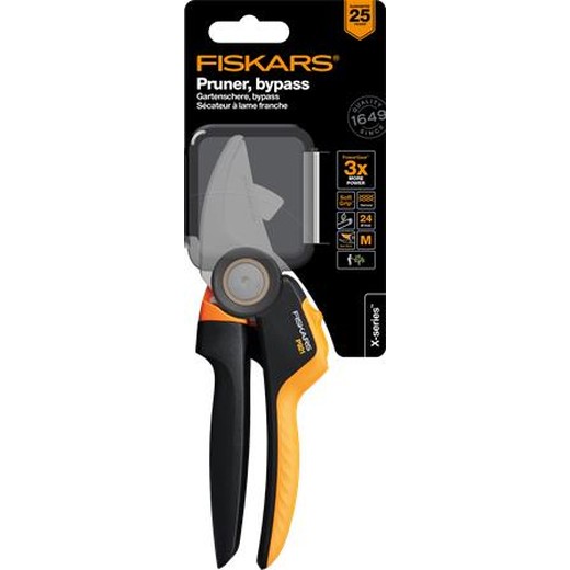 Dvojčepeľové záhradné nožnice, FISKARS "PowerGear P921 M"