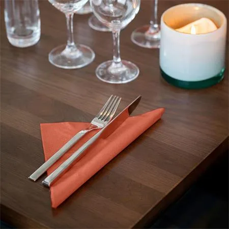 Servítky, 1/4 sklad, 2-vrstvové, 32,5x32,8 cm, Advanced, TORK "Lunch", terakotová 2