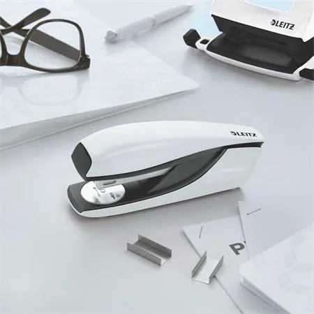 Zošívačka, 24/6, 26/6, 30 listov, LEITZ "Nexxt Wow", biela 3