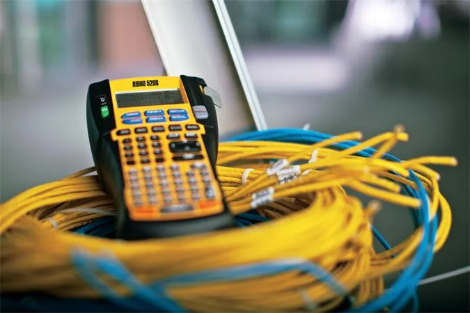 Štítkovač, elektrický, DYMO "Rhino 5200", sada, v taške 3