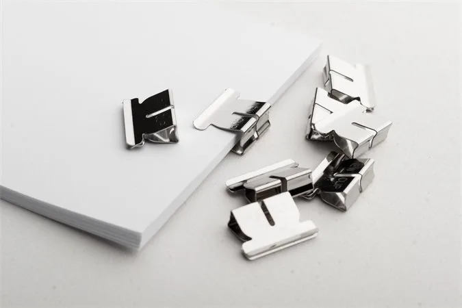 Zošívačka "Magic clipper" + spinky 2