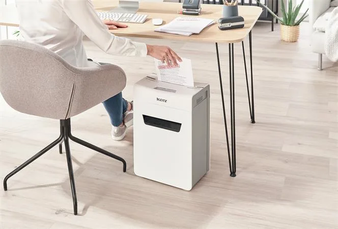 Skartovací stroj, mikrokonfety, 6 listov, LEITZ "IQ Protect 6M" 4