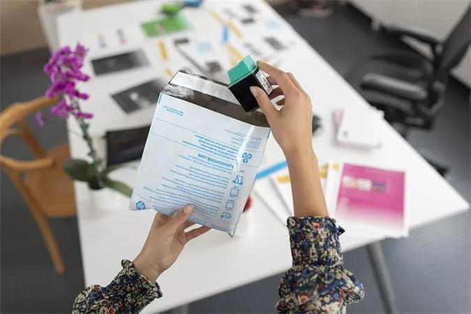 3YM61AE náplň do Deskjet 2320,2710, 4120 tlačiarní, HP 305, čierna, 120 strán 2