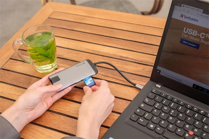 USB HUB, USB-C/USB 3.0/HDMI/Ethernet/SD/microSD, VERBATIM 5