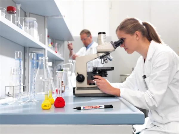 Laboratórny popisovač, 0,75 mm, kužeľový,  EDDING “8015“, čierna 6