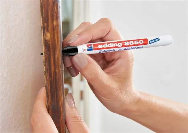 Popisovač pre tesárov, EDDING "8850" čierna 8