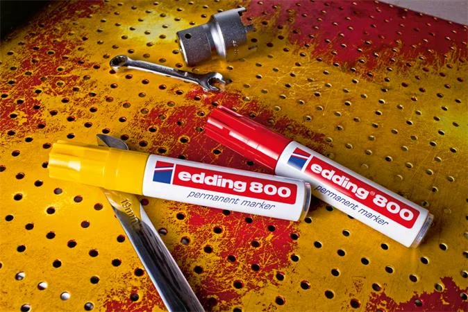 Permanentný popisovač "800", čierny 9