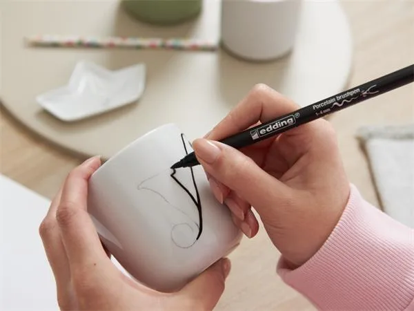 Popisovač na porcelán, sada, EDDING  "4200 Family color", 6 rôznych farieb 3