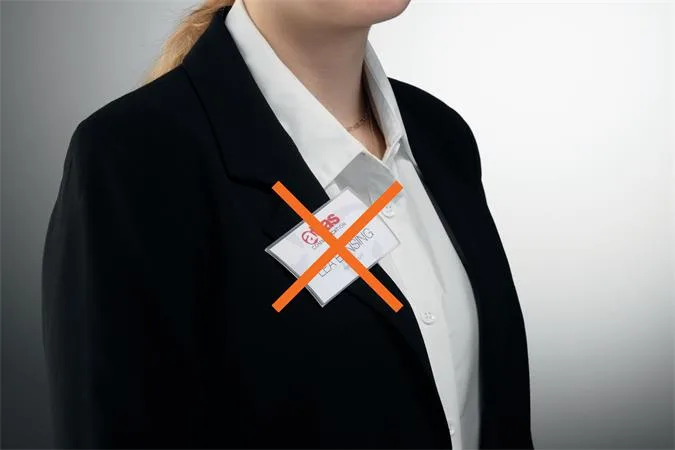 Visačka, s magnetom proti pretáčaniu, 90x54 mm, DURABLE "CLICK FOLD" 4