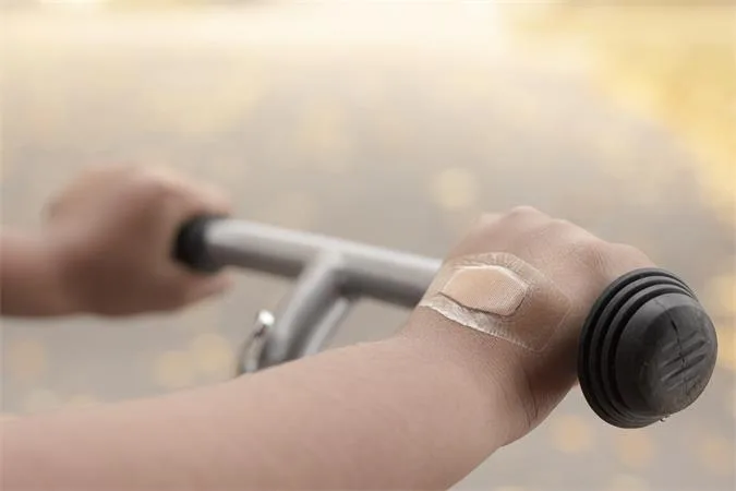 Náplasť, vodeodolná, rôzne rozmery, 14 ks, 3M "Nexcare™ Aqua 360" 3
