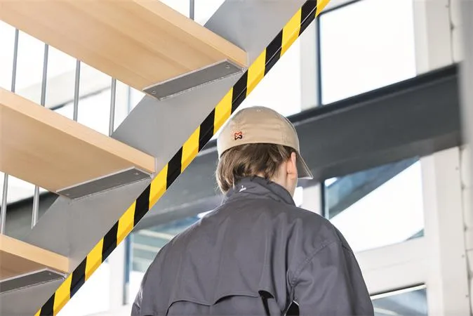Ochranný profil na hrany, DURABLE "E8", žltá-čierna 4