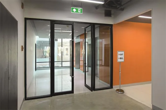Tabuľa na plagáty, stojanový, A4, hliníkový rám, DURABLE 8