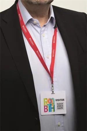 Visačka, Euro výrez, 97x86 mm, DURABLE "Visitor Badge", biela 7