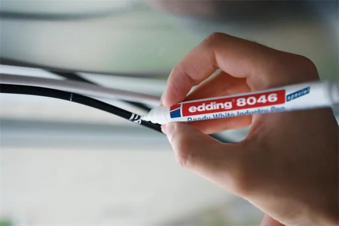 Permanentný popisovač, 1-3 mm, kužeľovitý hrot, priemyselný, EDDING "8046", biela 6