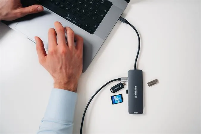 USB HUB, USB-C PD/2xHDMI/3xUSB-A/SD/mSD, VERBATIM 4