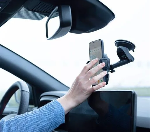 Držiak na mobil do auta, uchytenie do ventilácie, TRUST "Runo", čierna 7