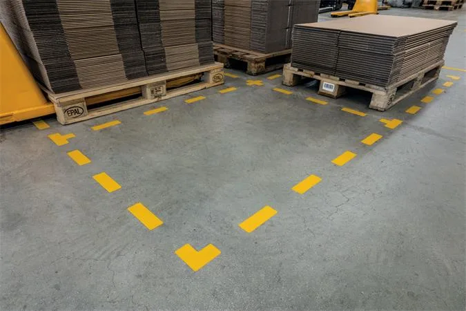Podlahové značenie, 50x150 mm,  DURABLE "Pásik", žltá 3