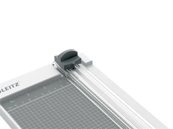 Rezačka, rotačná, A4, 8 listov, LEITZ "Precision Home A4" 2