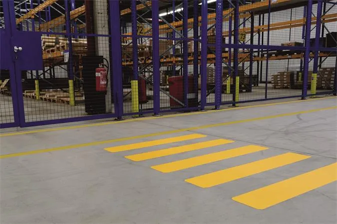 Podlahové značenie, DURABLE „Prechod pre chodcov“, žltá 6