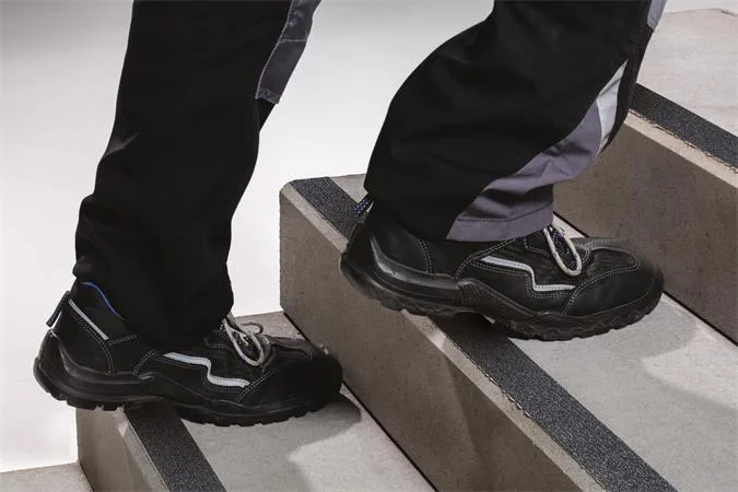 Protišmyková páska, 5 cm x 15 m, DURABLE "DURALINE® GRIP+", čierna 4
