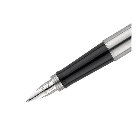 Plniace pero, klip a telo striebornej farby, PARKER "Royal Jotter" 5