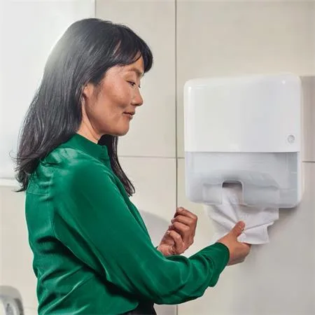 Papierové utierky, stlačené, Interfold, 2-vrstvové, 225 útržkov, H2 systém, Premium, TORK "Xpress Soft Multifold", biele 3