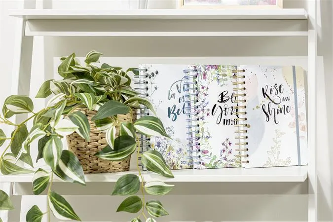 Diár, špirálový, A5, týždenný, 2027, tvrdá obálka, SIGEL "Jolie", Glamorous Leaves 4